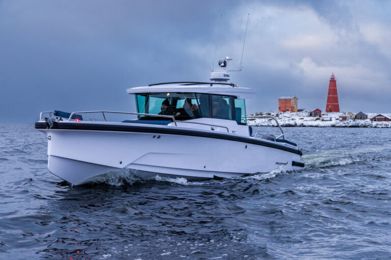 Axopar 29 XC Cross Cabin | 9.4m