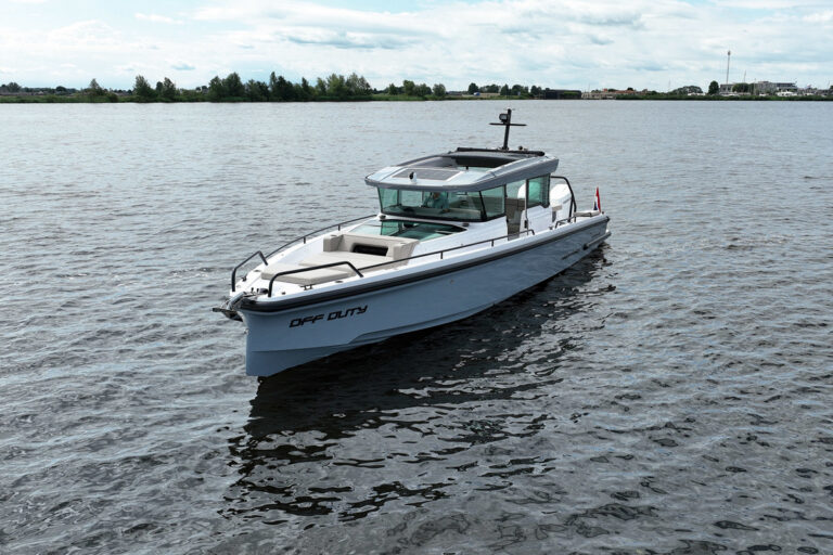 2023 Axopar  37 XC Cross Cabin Mediterrana Edition | 11.5m