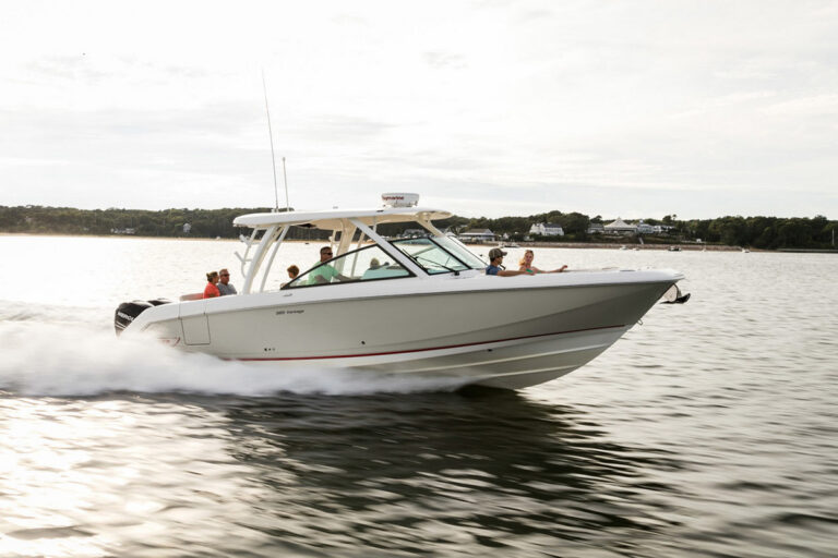 Boston Whaler 320 Vantage | 10.21m