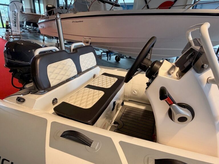 2020 Highfield SP330 MY2021 | 3.36m