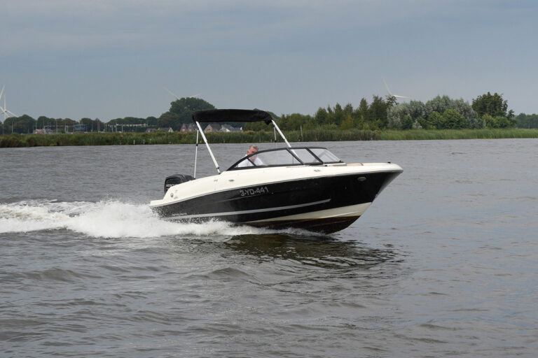 2018 Bayliner VR4 | 5.66m