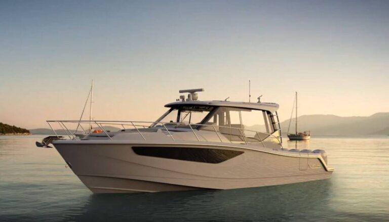 Boston Whaler 405 Conquest | 12.6m