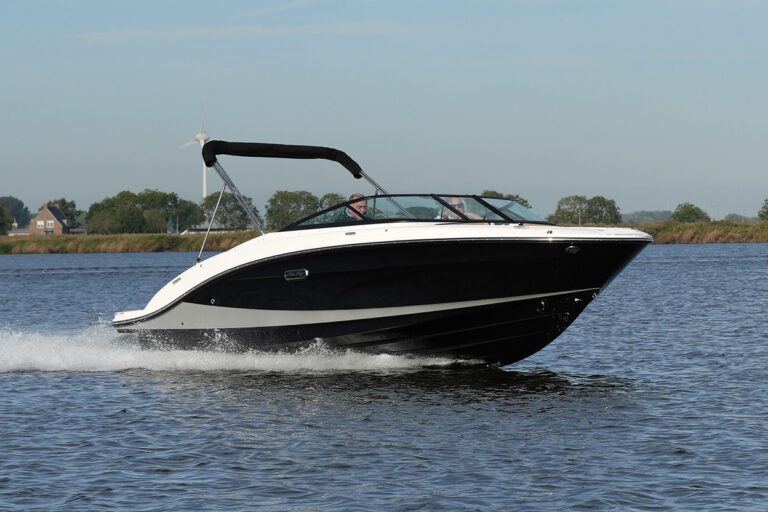 2027 Sea Ray SPX 210 | 6.6m